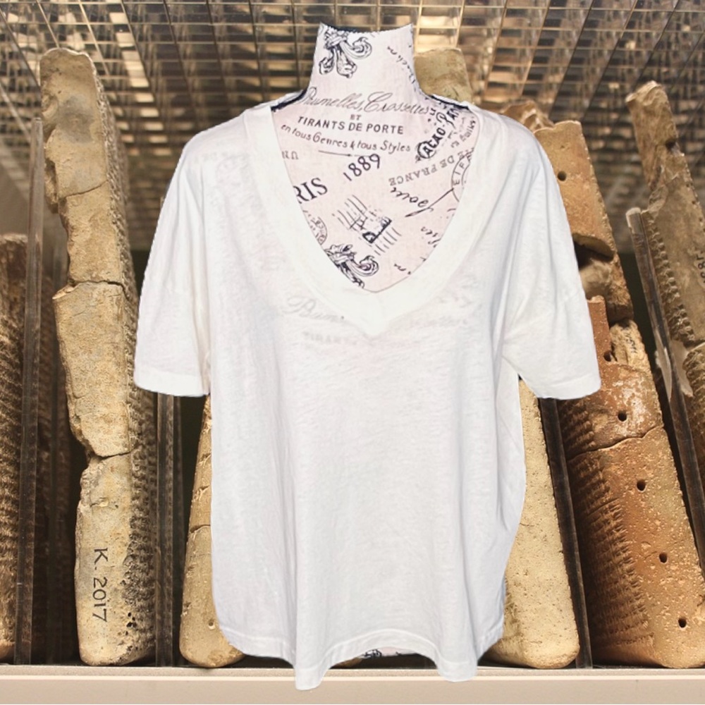 James Perse V-neck t-shirt